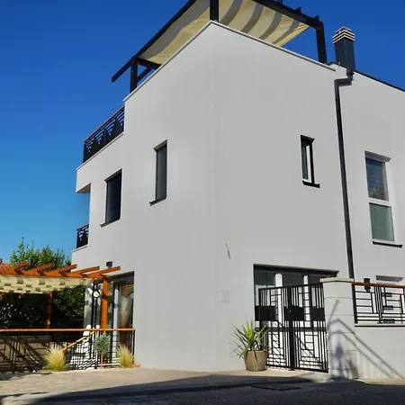 וילה Borna B20 טרוגיר