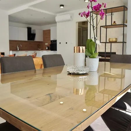 别墅 Borna B20 特罗吉尔