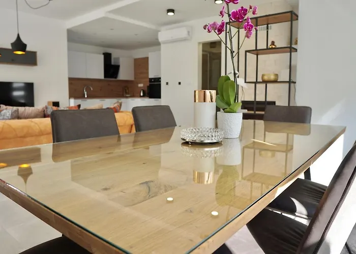 Willa Borna B20 Trogir