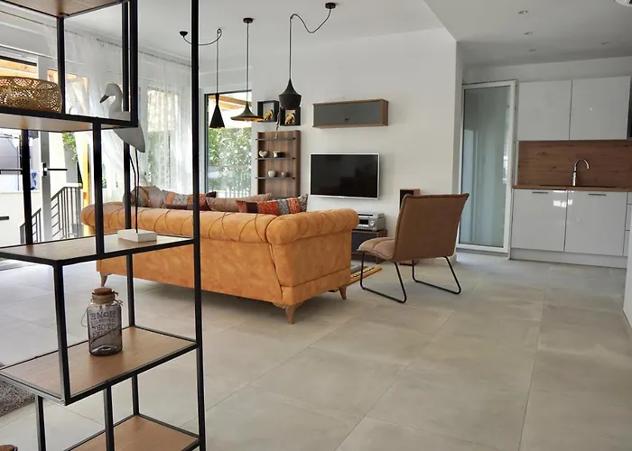 Borna B20 Villa Trogir